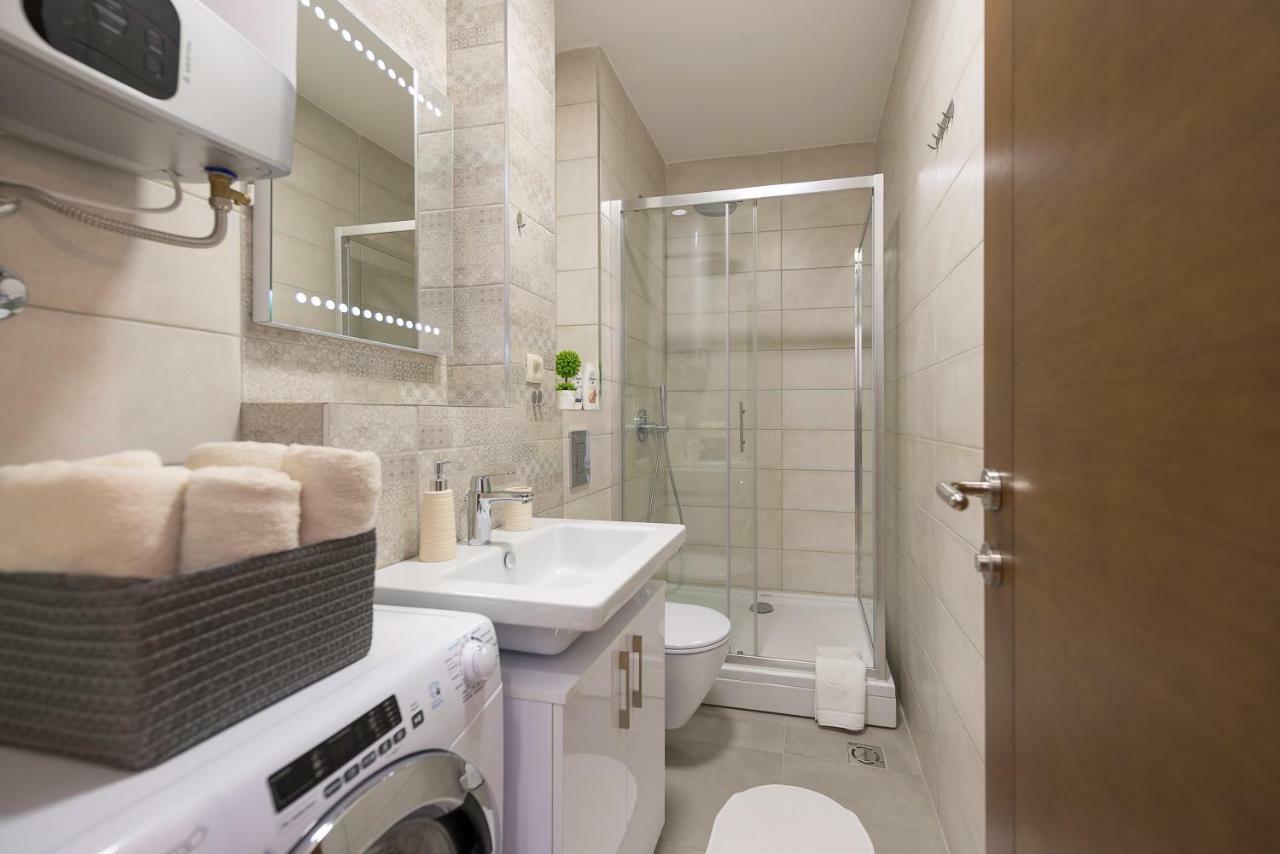 Sunray Apartment Tivat Luaran gambar
