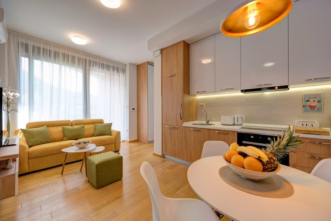 Sunray Apartment Tivat Luaran gambar
